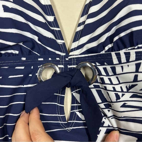 NWOT Amoressa Fortuny by Miraclesuit Size US 8 - Picture 7 of 12